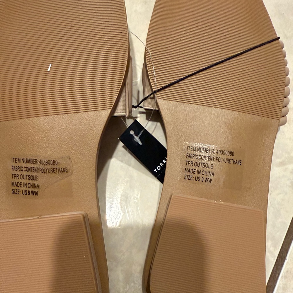 Torrid Beige Ribbed Slide Sandals - Picture 6 of 9